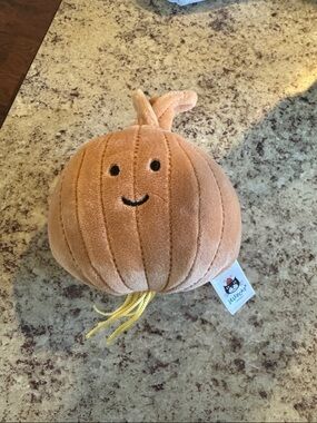 Jellycat vivacious onion